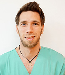 Dr. Thomas TÖLL PhD