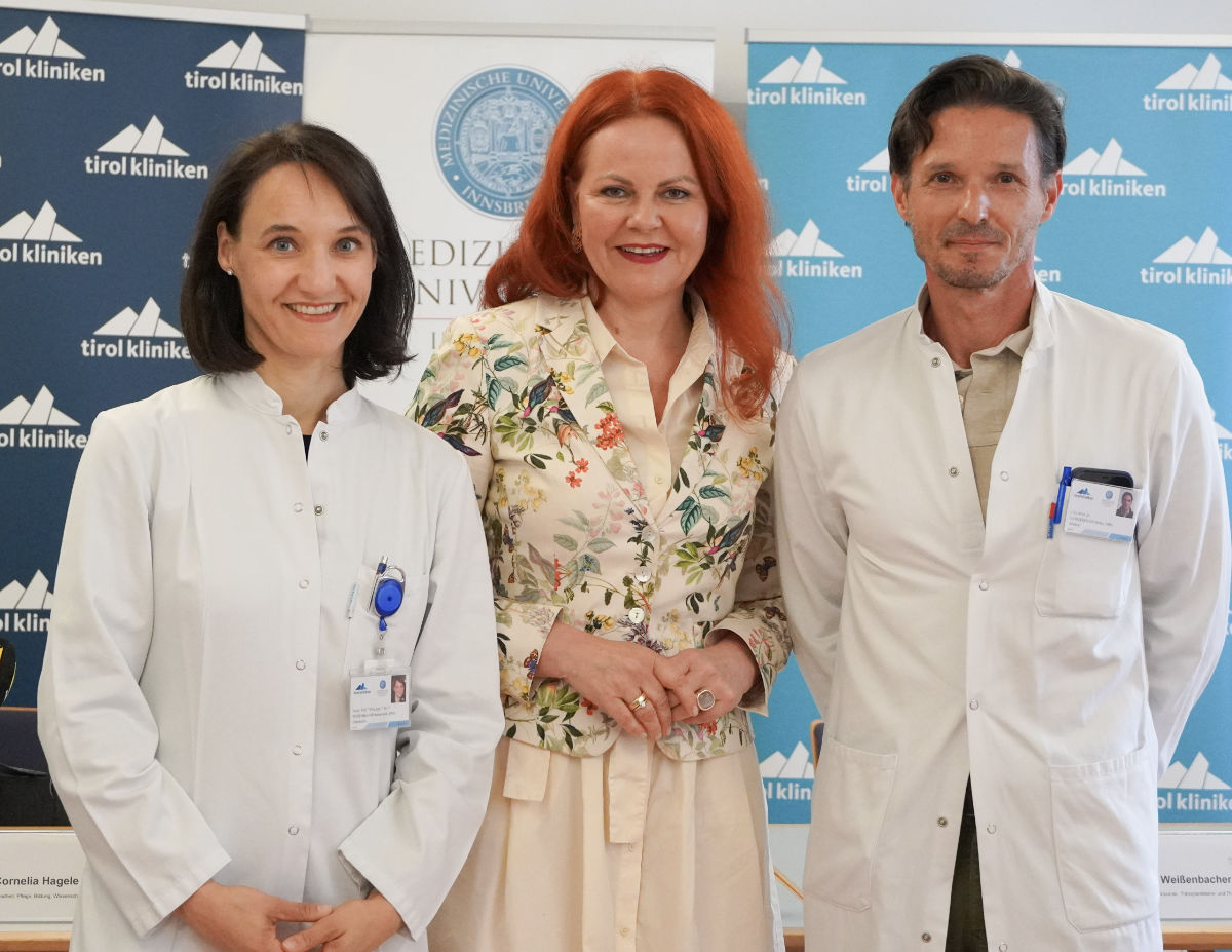 Gruppenbild, v.l: Annemarie Weißenbacher, Cornelia Hagele, Stefan Schneeberger.